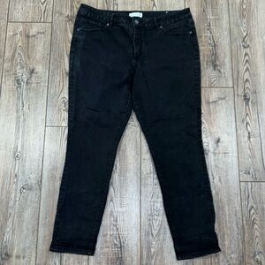 Loft Curvy Skinny Jeans size 32 / 14 Black